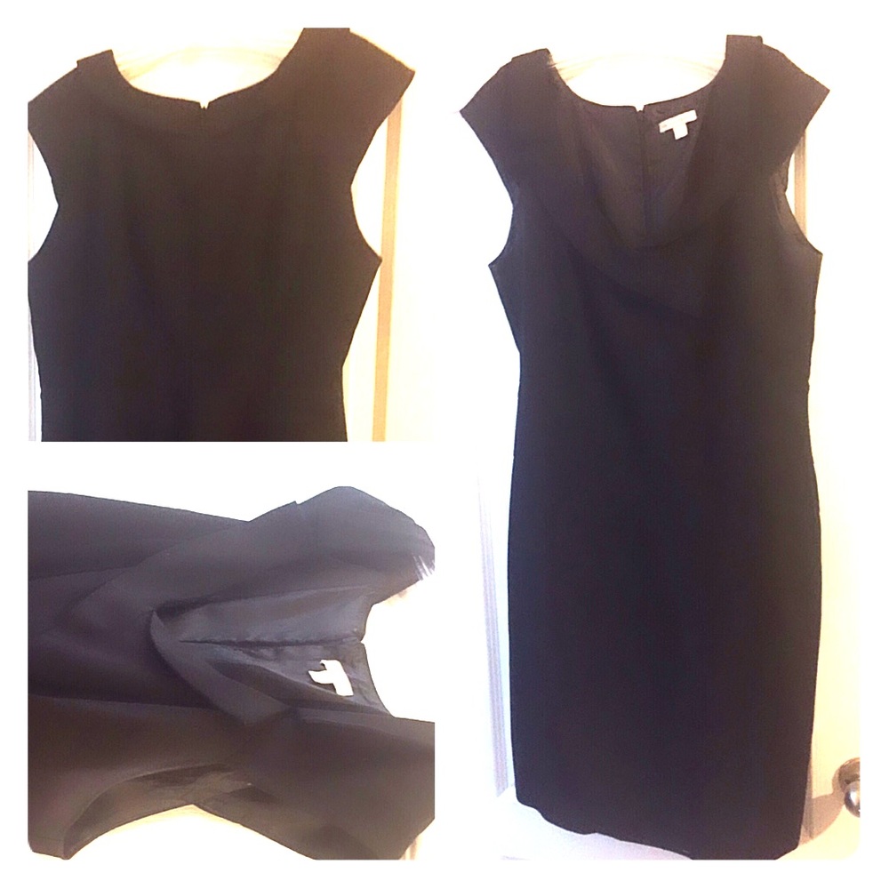 Sophisticated Flattering Dress with Notch Collar